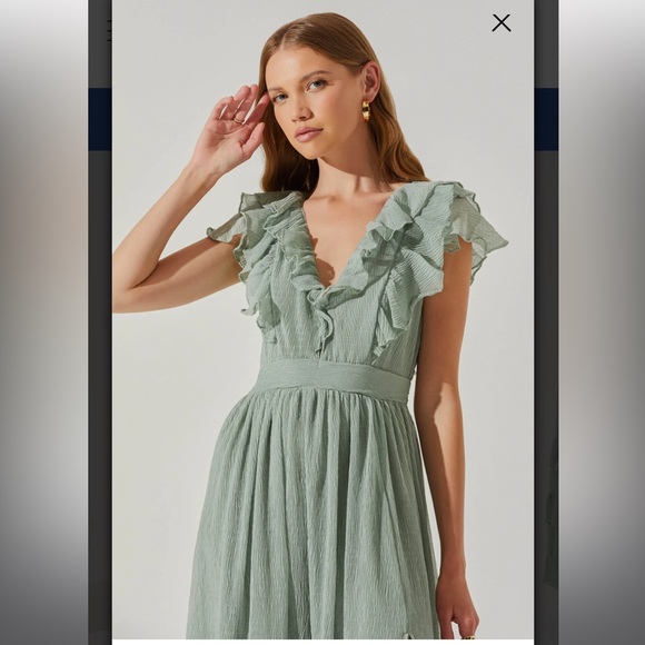 NWOT ASTR the label tiara ruffle maxi dress in sage size m - Picture 1 of 16